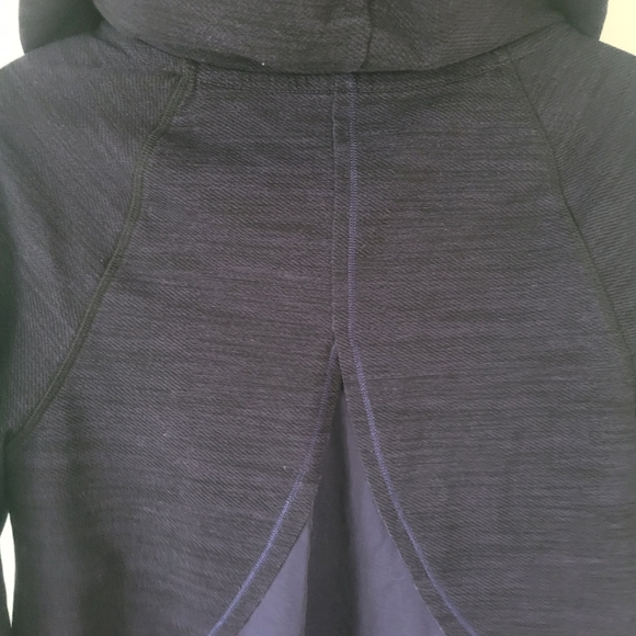 Lululemon Pull Me Over Hoodie Purple‎ Size 4 French Terry Hooded Sweater - Picture 5 of 8